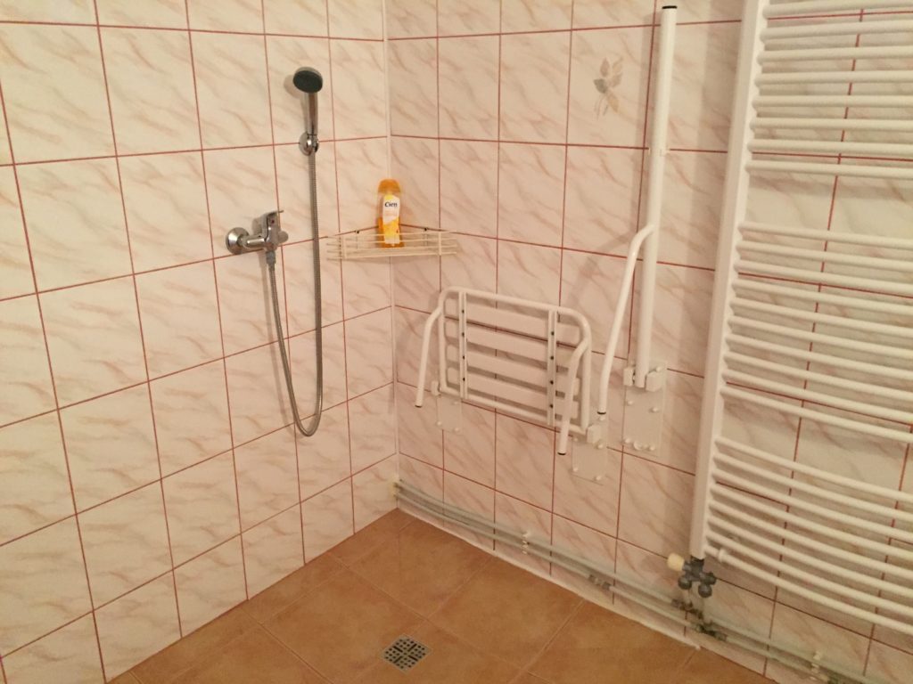 Accessible shower in Budapest, Hungary, accessible travel in an electric wheelchair