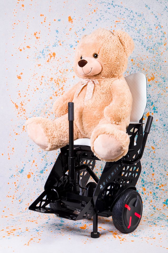 Blumil electric wheelchair, all-terrain wheelchair, kid wheelchair, a wheelchair for children, electric wheelchair for children, junior electric wheelchair, electric wheelchair for disabled children